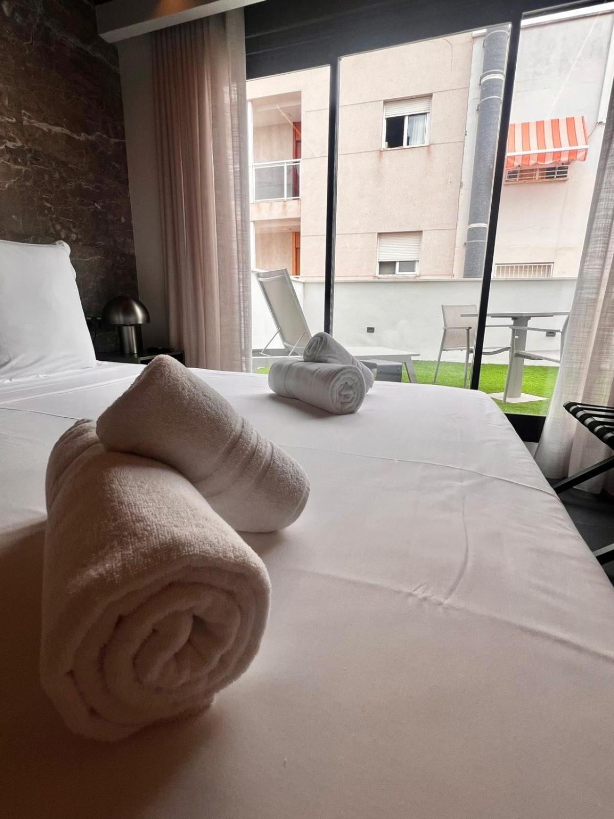 Aparthotel Tq 10 Boutique Alicante Esterno foto